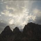 Sassolungo controluce immagine sassolungo dolomiti