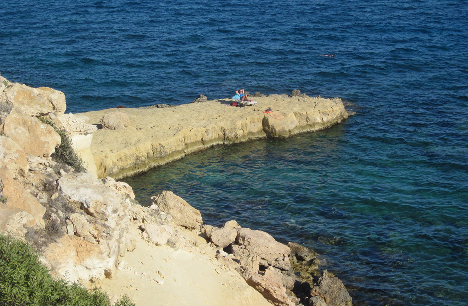 104910-relax.jpg