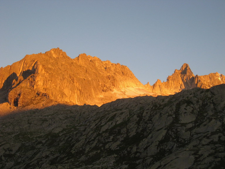 10842-alba-al-rifugio-amola-segantini-2.jpg