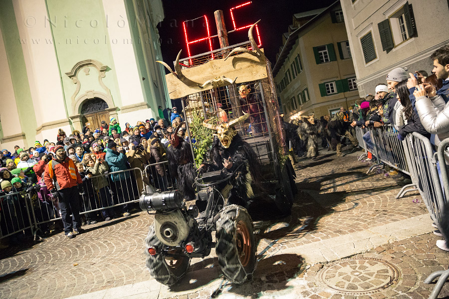 112243-krampus-499.jpg