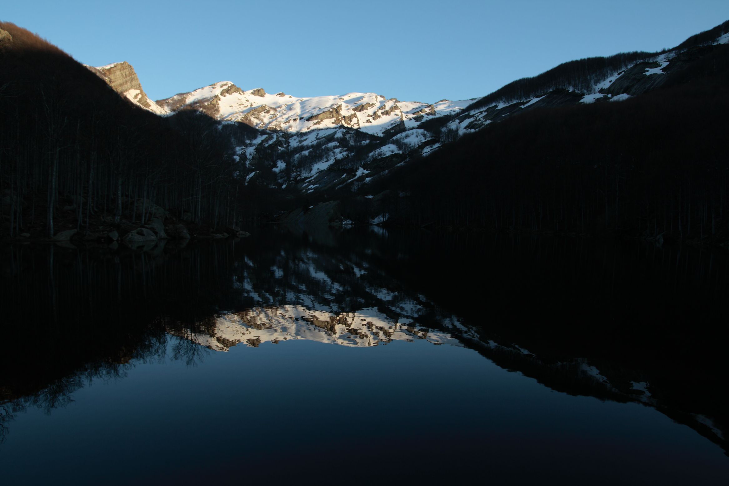 124546-monte-matto-con-luna-piena-15-aprile-2014-1-l.jpg
