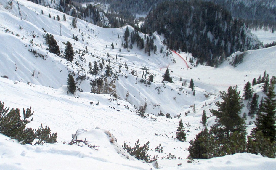 124648-nevebiancapista.jpg