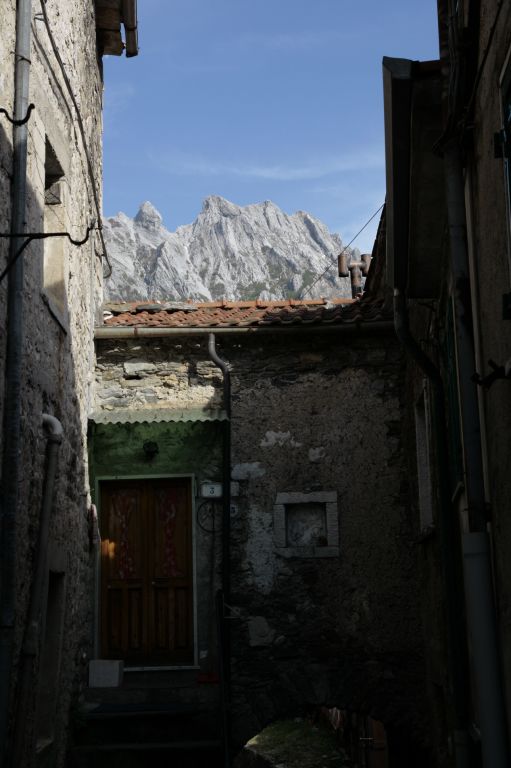 125723-traversata-apuane-9-maggio-2014-294.jpg