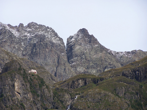 12692-1004720.jpg
