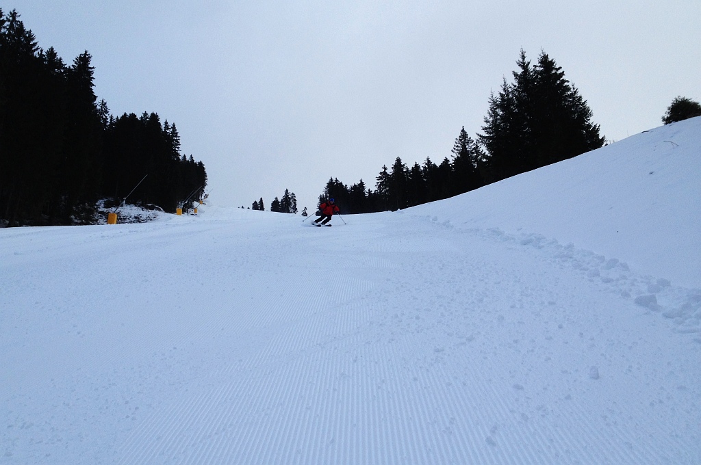 136875-nik-pista-nera.jpg