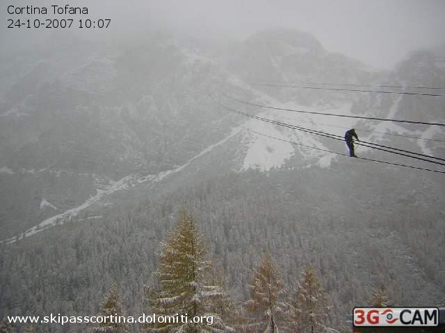 13933-funnambolo-cortina.jpg