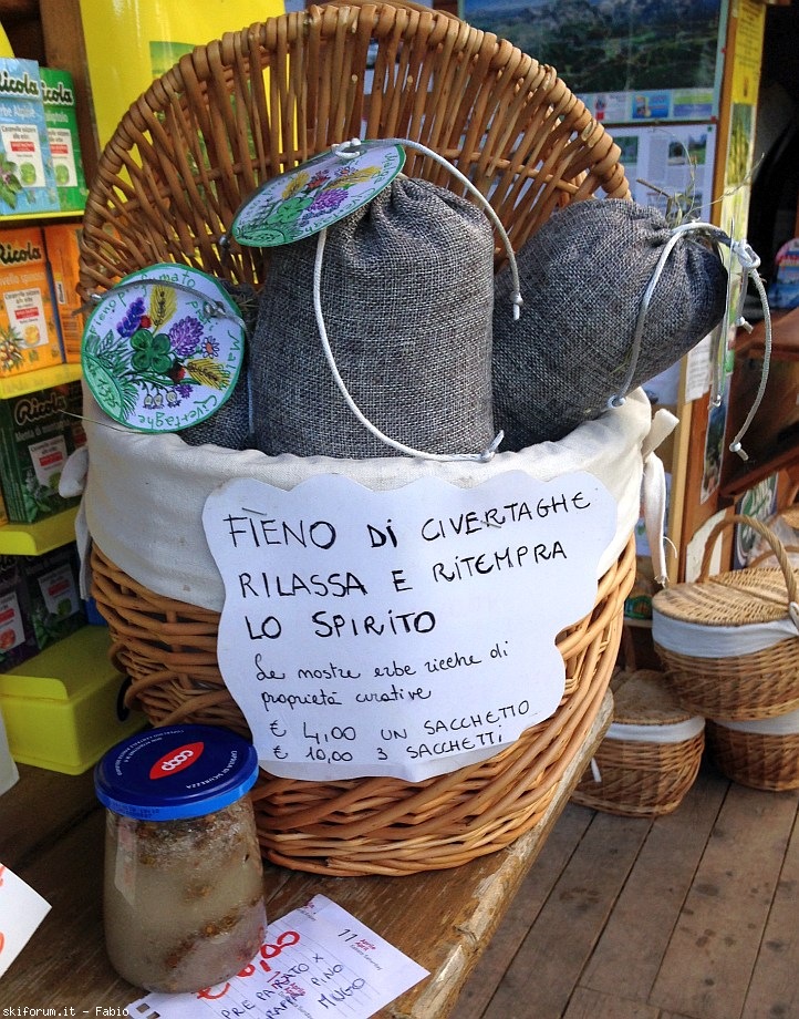 172542-fieno-malga-civertaghe.jpg