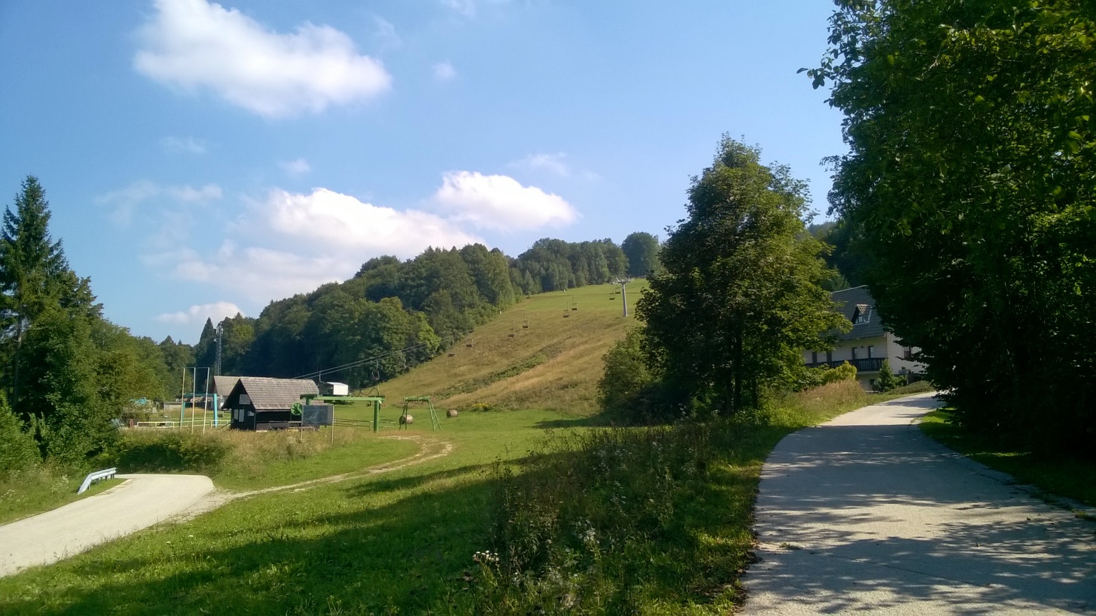 175503-wp20160827152538pro.jpg