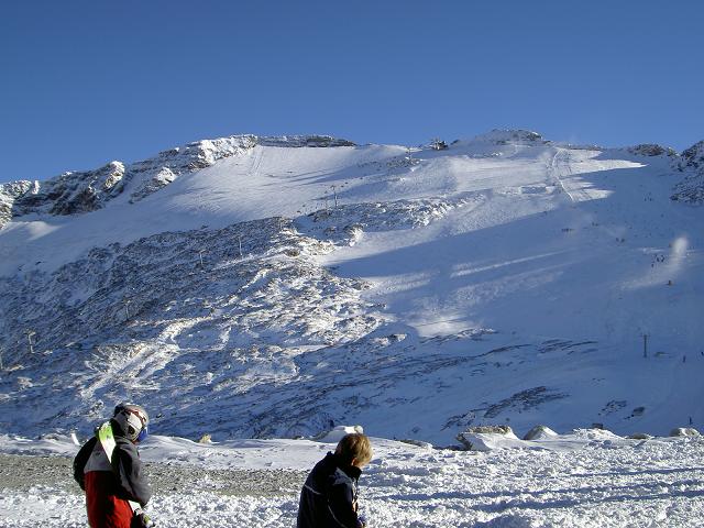 2030-08-10-2006-001p.jpg