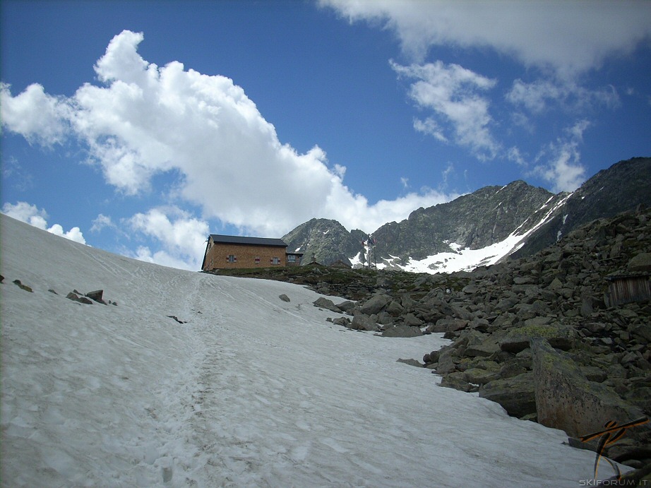 24777-rifugio-montagna.jpg