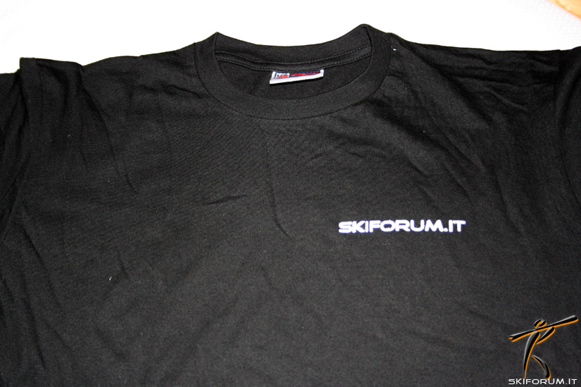 26451-skiforum-tshirt-front.jpg