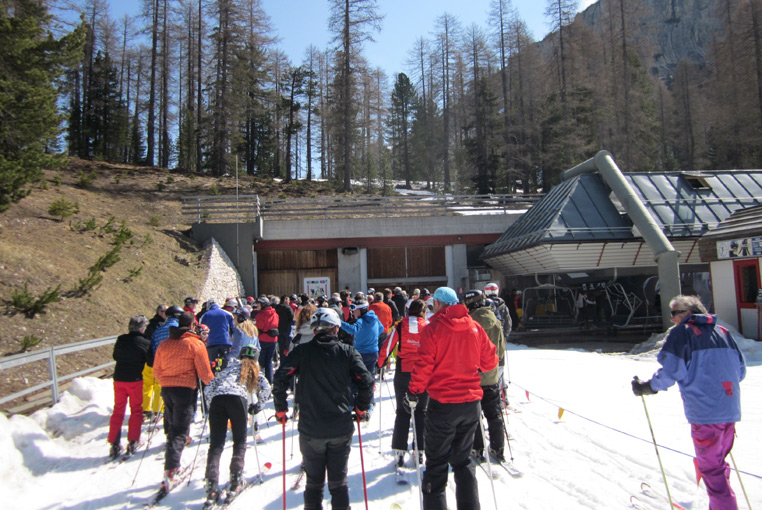 65150-coda-alla-seggiovia.jpg