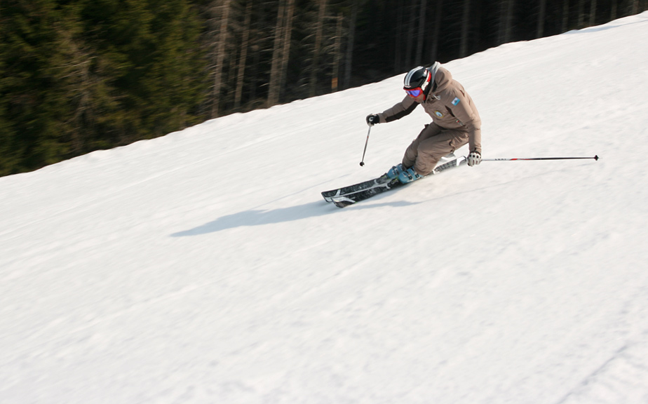 75527-curvone-slovenia.jpg
