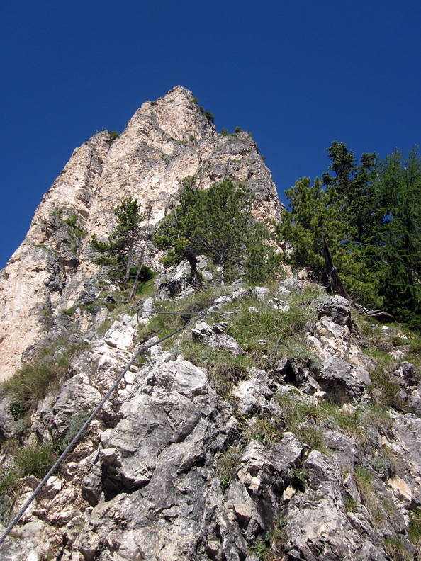 79428-roccia-dolomitica.jpg