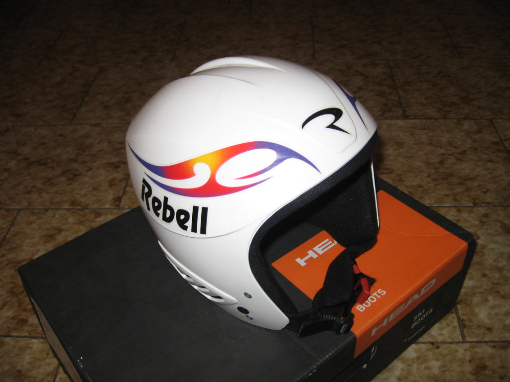 81881-casco2.jpg
