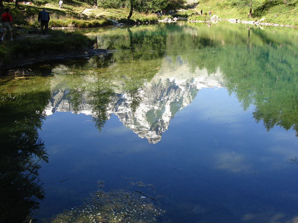 8621-lac-bleu.jpg