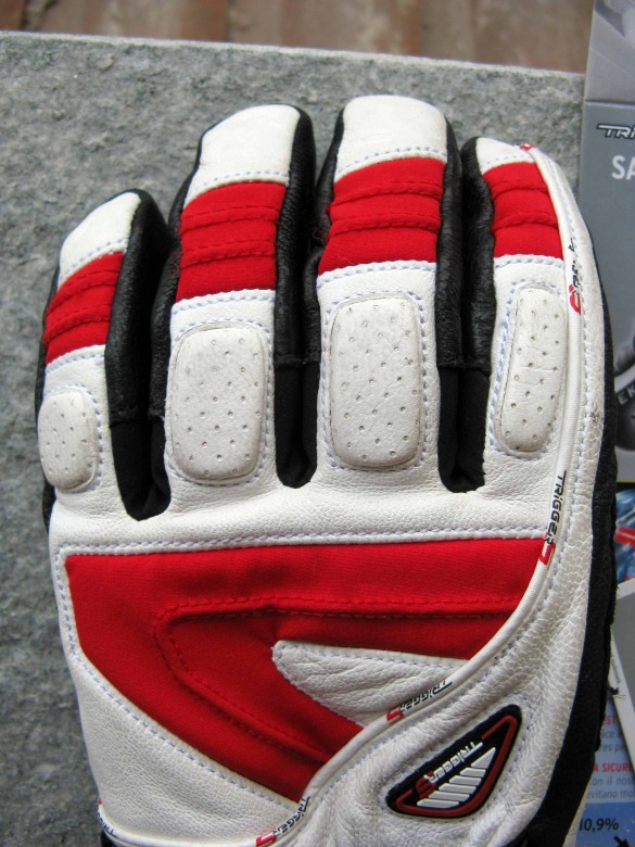 87746-guanto-sx-sopra.jpg