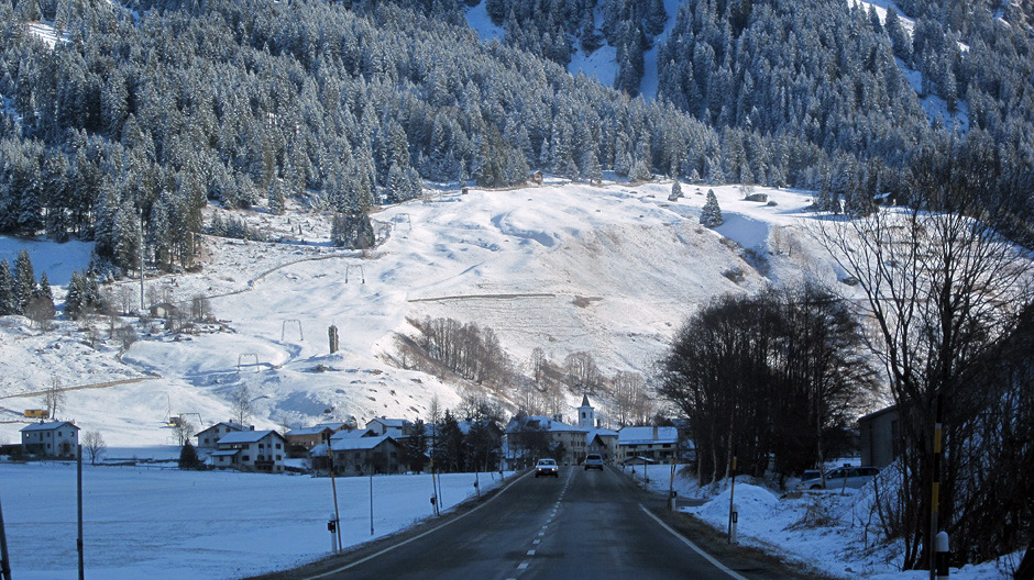 99916-paesino-skilift.jpg