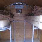 L'interno del bivacco