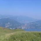 Da sinistra: le pendici del Resegone, il Monte Barro e i laghi di Garlate e Annone