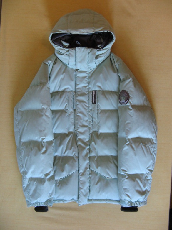 106137-burton-003.jpg