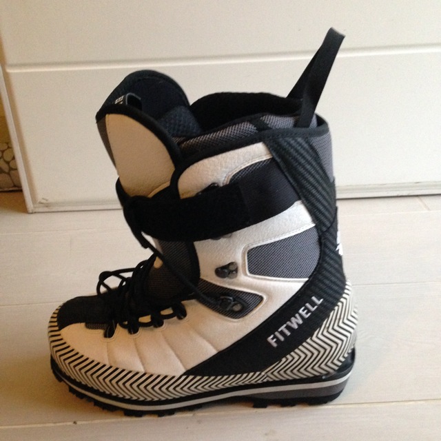 119914-02.jpg