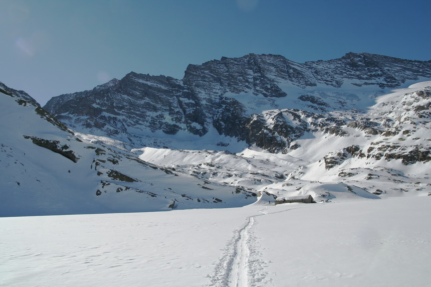 18795-bocchetta-di-nel20080217029lago.jpg