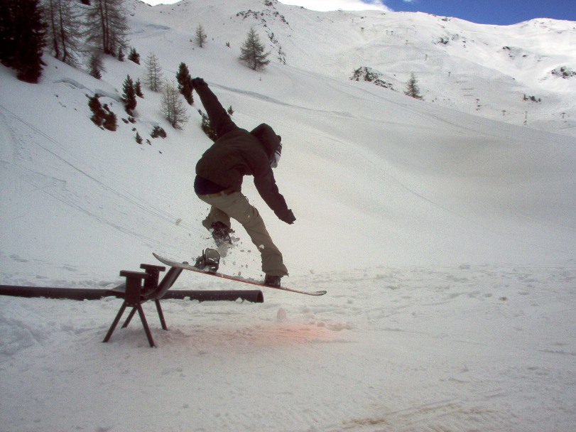 2213-im000848.jpg
