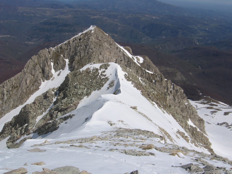 23389-cresta-nevosa-corvo.jpg