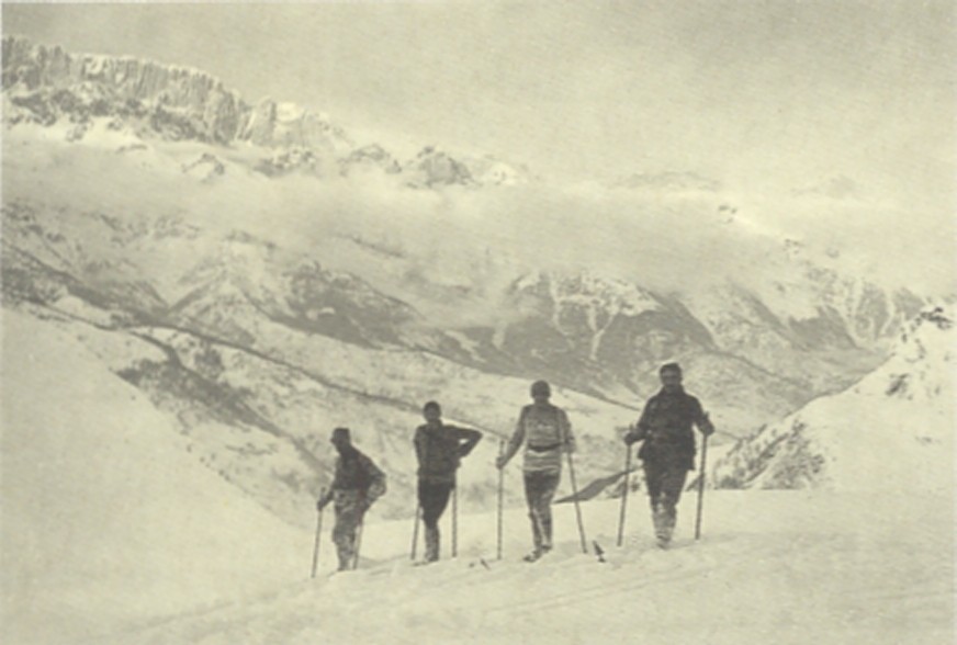 2786-sci-alpinismo-nelgi-anni-20-sulla-forca-rossa.jpg