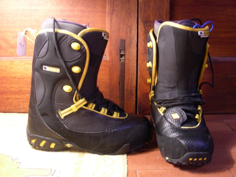 29064-vans-boots.jpg
