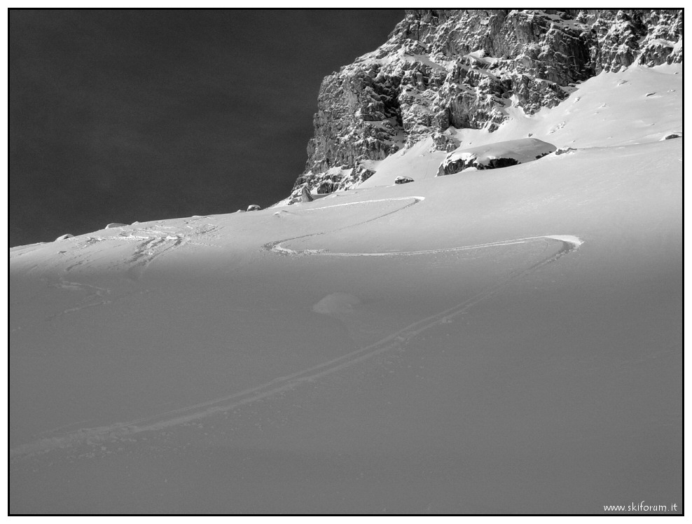 3419-curva-neve.jpg