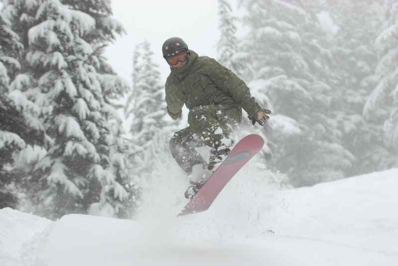 36757-cat-ski-whistler-041.jpg