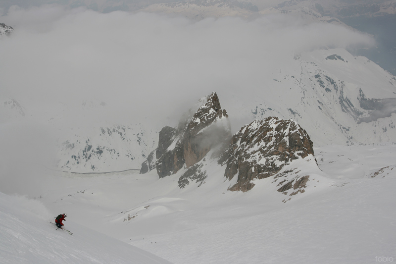 52358-curva-marmolada.jpg