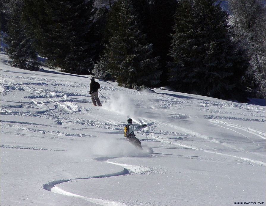 5412-skiers-snowboarders.jpg