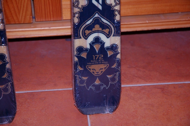71154-np4.jpg
