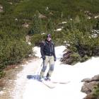 sulle lingue di neve si scende vino a quota 2160 mt.