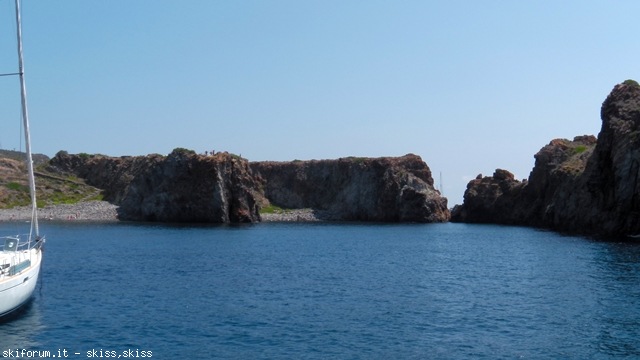 105929-panarea-e-basiluzzo-cala-iouncoimga01651012.jpg