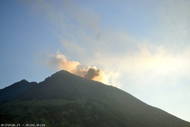 105954-stromboli2-dsc0734842.jpg