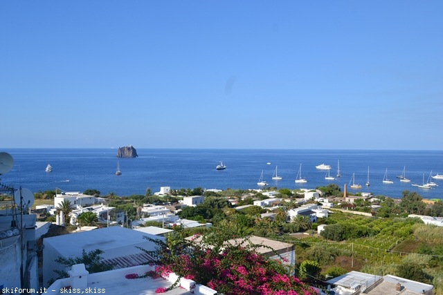 105973-stromboli-dsc0702826.jpg
