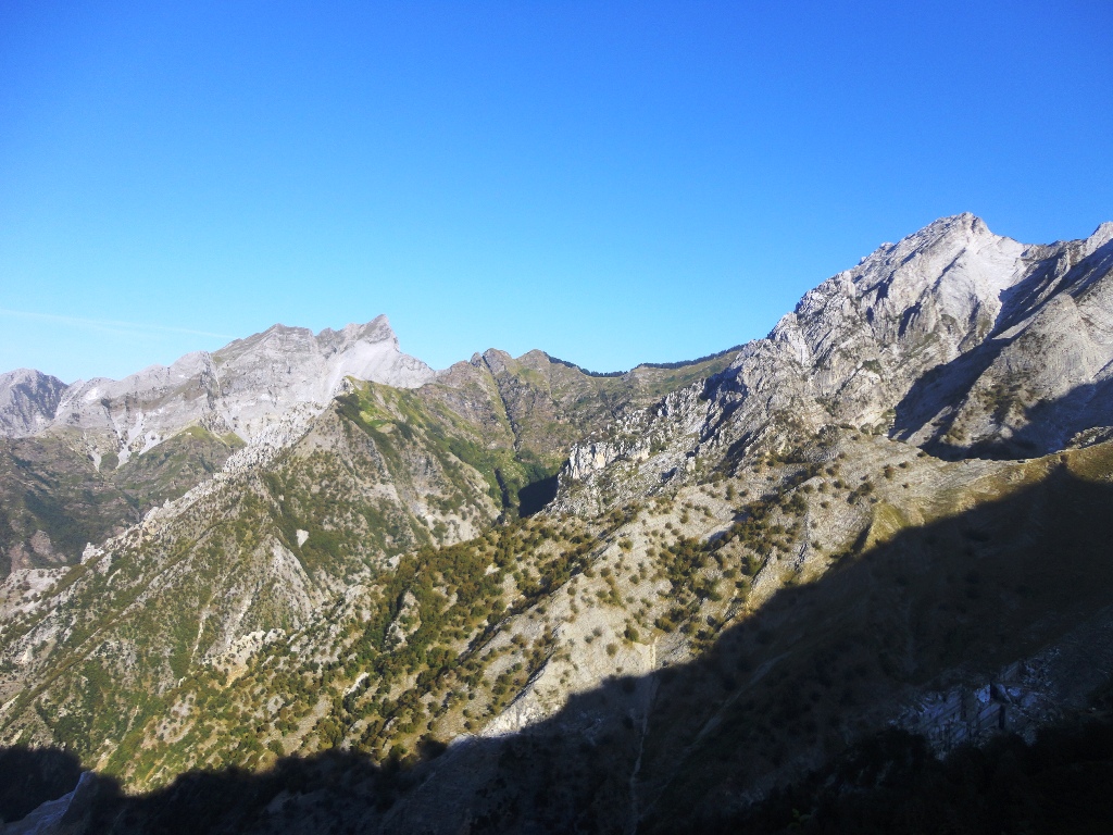 106399-apuane-dsc07091.jpg