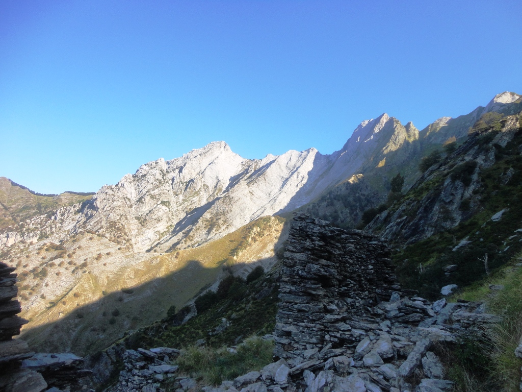 106400-apuane-dsc07093.jpg