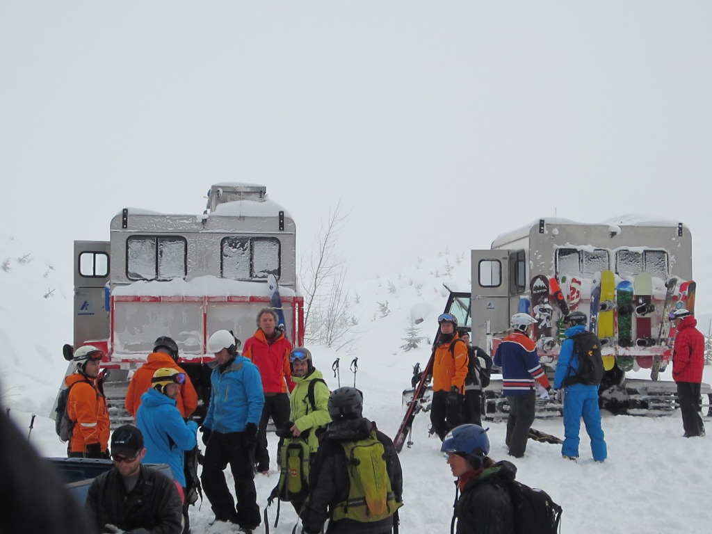 122245-k3--k3-cat-ski-002.jpg