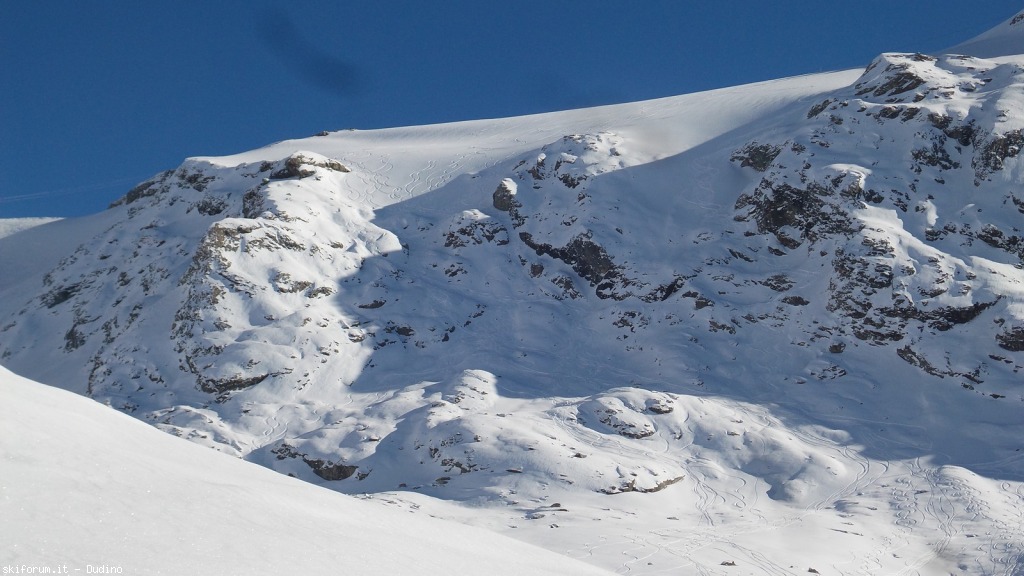 132989-cervinia-venerdi-7-20141107111047.jpg