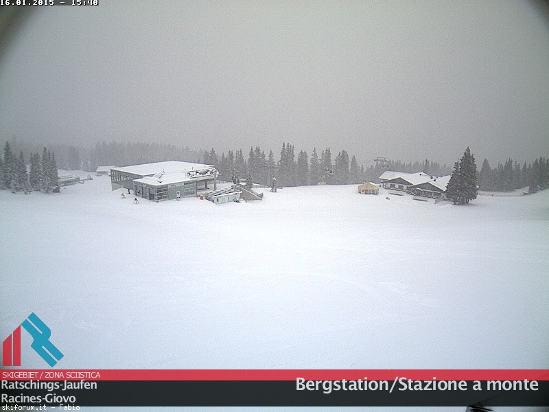 137908-webcam-neve-16-gennaio-2015-livecamberg.jpg