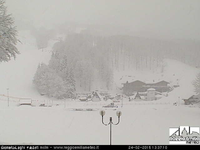141390-neve-24-febbraio-2015-cerretolaghi.jpg