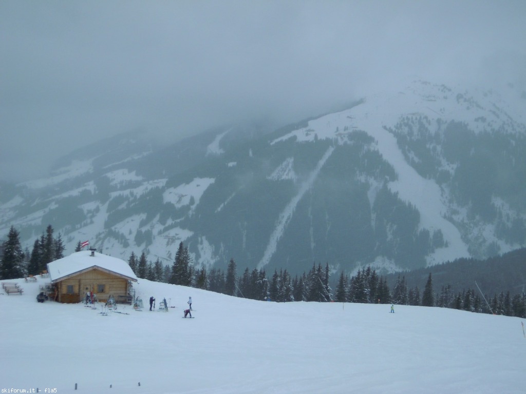 142361-3-zillertal-arena-12.jpg
