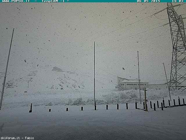 146084-webcam-neve-15-maggio-2015-stelviolive01.jpg