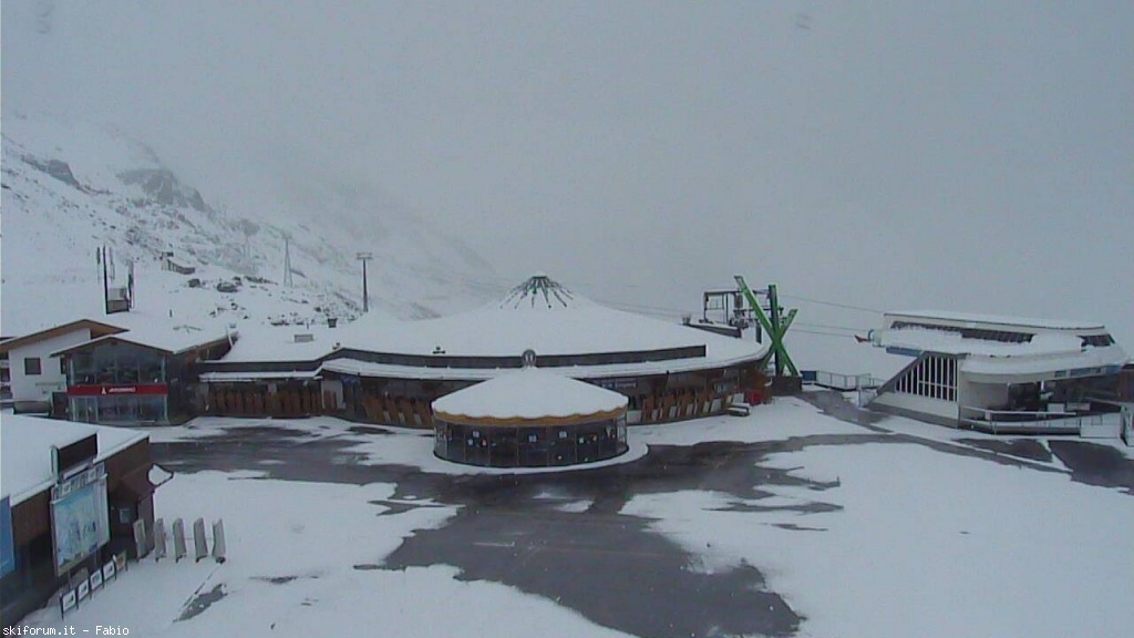 146089-webcam-neve-15-maggio-2015-rb01.jpg