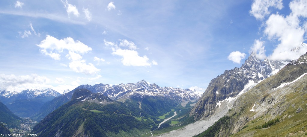 146547-nuova-funivia-del-monte-bianco--panoramica-pavillon.jpg